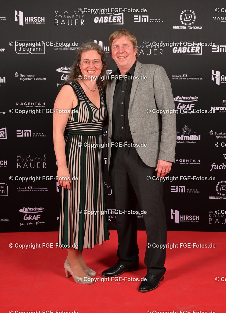 20240113-fge-fotos-0028 | Eröffnungsball der FGE am 13.01.2024 im Alten Stadttheater in Eichstätt. - Realisiert mit Pictrs.com