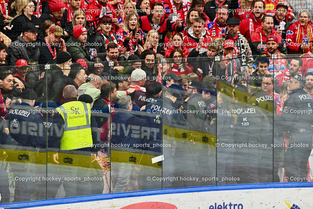 EC IDM WÄRMEPUMPEN VSV vs. EC KAC | EC KAC Fans, Polizeieinsatz, EC IDM WÄRMEPUMPEN VSV vs. EC KAC, EC IDM WÄRMEPUMPEN VSV vs. EC KAC am 02.02.2025 in Villach (Stadthalle Villach), Austria, (Photo by Bernd Stefan)