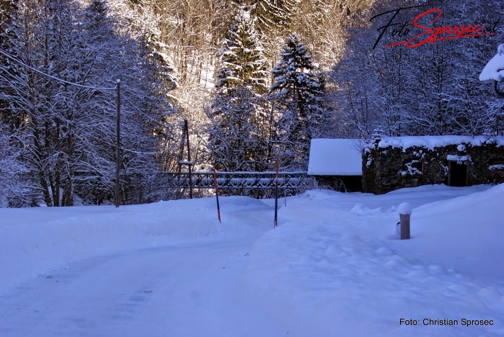 salzaklamm (6) | Mit meiner Kamera halte ich besondere Augenblicke, faszinierende Landschaften und interessante Details fest. Dabei entstehen ganz unterschiedliche Aufnahmen – von stimmungsvollen Landschaftsfotografien und beeindruckenden Drohnenaufnahmen über Pressefotos - Realisiert mit Pictrs.com