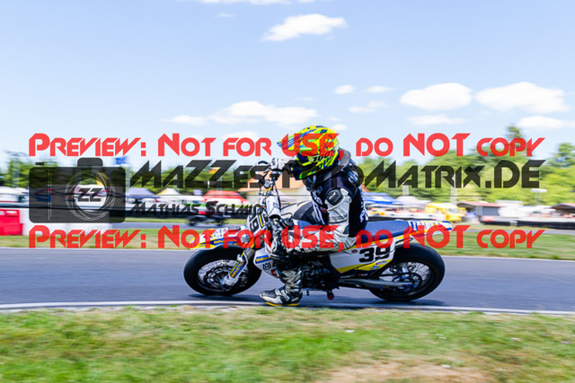 MaZZes_FotoMatrix_220702_0428 | S4