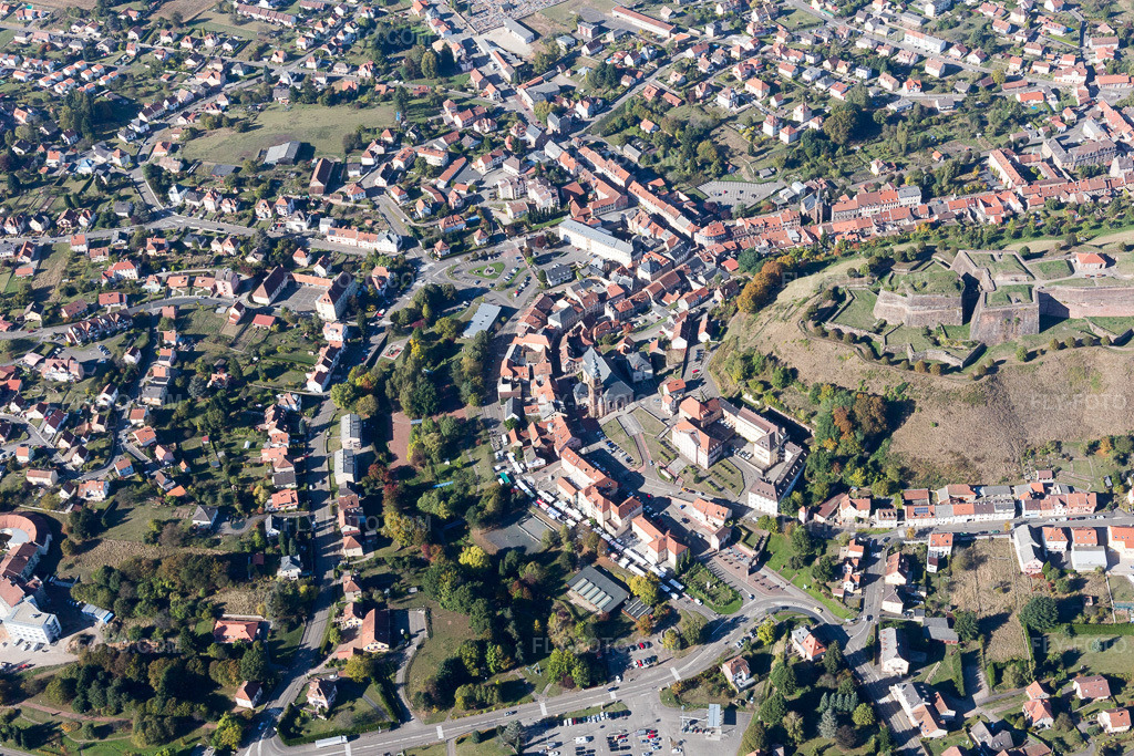 Aerial view: View of the town in Bitche in the state Moselle, France.Photo: IMG_095162.jpg taken on 10/16/2016 by Werner Riehm/FLY-FOTO.comResolution of the original: 5472 x 3648 px