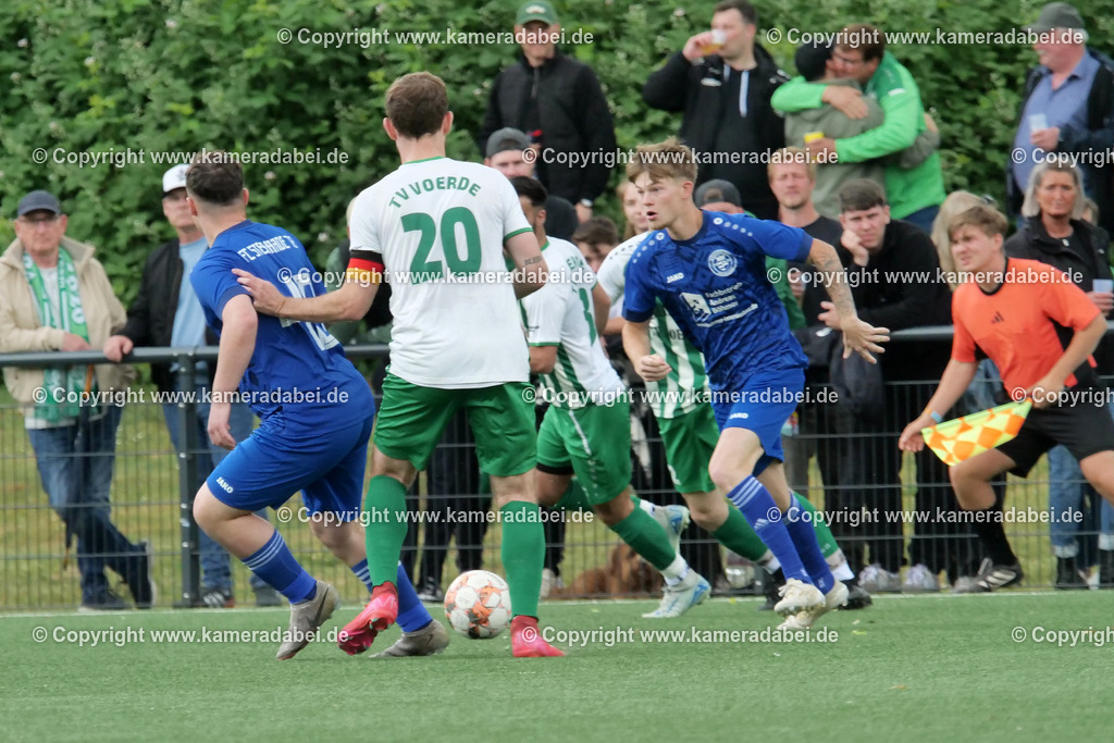 Fußball : Bezirksliga : TV Voerde - FC Sterkrade 72 | Fußball : Bezirksliga : TV Voerde - FC Sterkrade 72 am 25.05.2025 in Voerde - Realisiert mit Pictrs.com