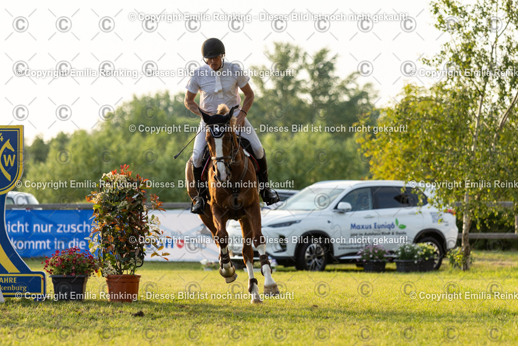 CL5A1545 | Emilia Reinking Fotografie - Realisiert mit Pictrs.com