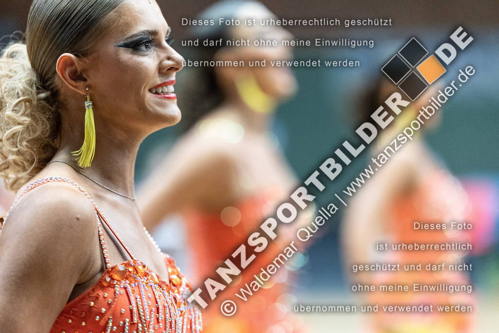 20240406-11989 | Hier finden Sie Tanz Bilder vom Latein und Standard Formationen tanzen. Sportbilder vom Tanzsport. Schöne Fotos und von Weltmeisterschaft, Europameisterschaft, Bundesliga, Regionalliga, Oberliga und Landesliga sowie von GOC Stuttgart, DanceComp, WM Bremen