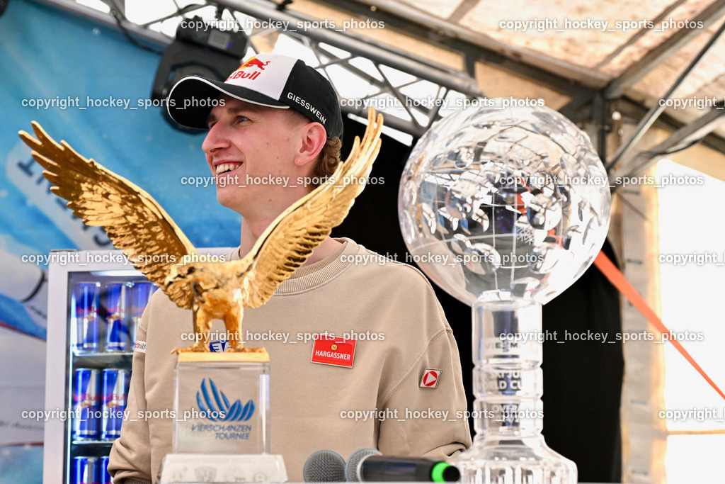 Empfang Daniel Tschofenig | Daniel Tschofenig, Empfang Daniel Tschofenig, Weltcup Kugel, Vierschanzentournee Adler, Empfang Daniel Tschofenig am 10.05.2025 in Hohenthurn (Mehrzweckhaus Hohenthuurn), Austria, (Photo by Bernd Stefan)