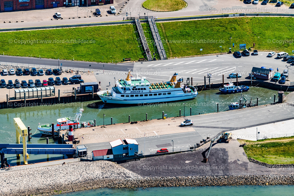 Nordstrand_Adler_V_Adler_Schiffe_im_Hafen_ELS_8099130822 | NORDSTRAND 13.08.2022 Passagier- und Fahrgast- Schiff " Adler V " Rederei " Ader Schiffe "im Hafen in Nordstrand Nordfriesland im Bundesland Schleswig-Holstein, Deutschland. // Passenger ship "Adler V" shipping company "Ader Schiffe" in the harbor in Nordstrand Nordfriesland in the state Schleswig-Holstein, Germany. Foto: Martin Elsen