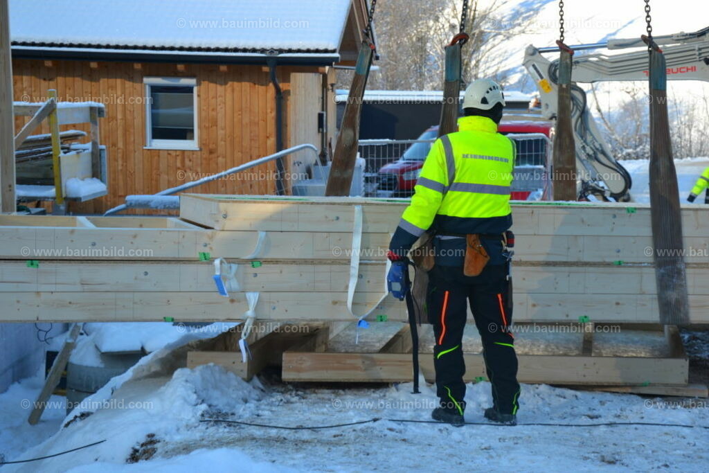 bib-lg09-holzbau-0028 | Nach LV-Leistungsgruppen sortierte Detailfotos über den Bau eines Hauses. Alle Hausbau-Bilder direkt vom Urheber und Autor der Website Haus-Selber-Bauen.com