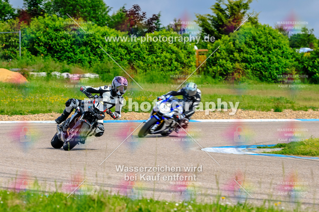 MotoTeam-8643 | Hier findet Ihr Bilder von Touristenfahrten auf der Nürburgring Nordschleife oder von anderen Veranstaltungen die ich besucht habe. Viel Spass beim Durch Schauen 