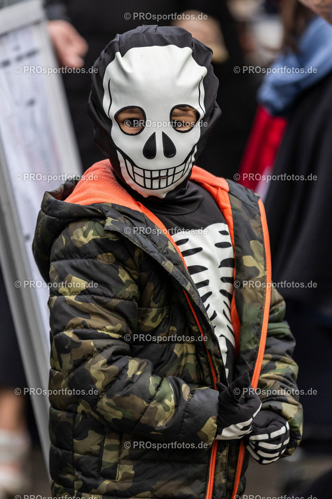 Sparda-Bank Halloween-Run Koeln 2023, 31.10.2023, Forstbotanischer Garten Rodenkirchen, Koeln | Impressionen vom Sparda-Bank Halloween-Run Koeln 2023, 31.10.2023, Forstbotanischer Garten Rodenkirchen, Koeln