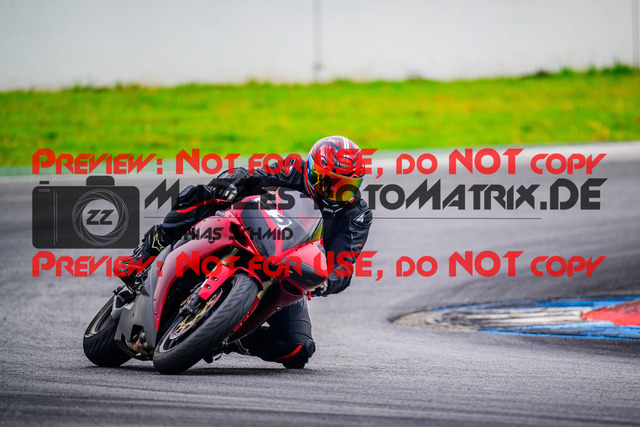 MaZZes_FotoMatrix_240614_6007705_4361 | GELB