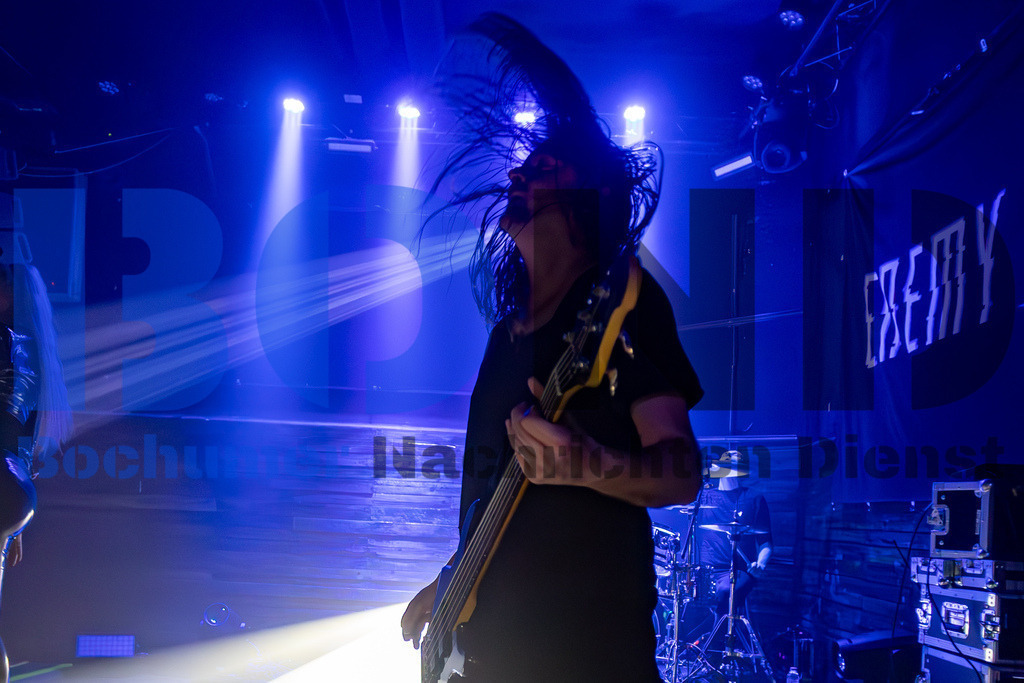 SES_ENEINS20250227-53 | bond - Realisiert mit Pictrs.com