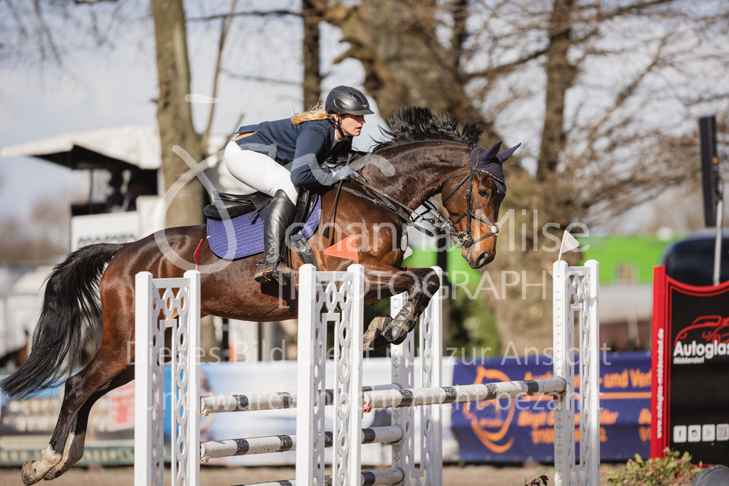 230411_Mühlen_04SprPf-L-432 | Deine schönsten Turniermomente als professionelle Fotos! Entdecke hochwertige Pferdesport-Fotografie im Online-Shop. Jetzt Fotos finden & bestellen!