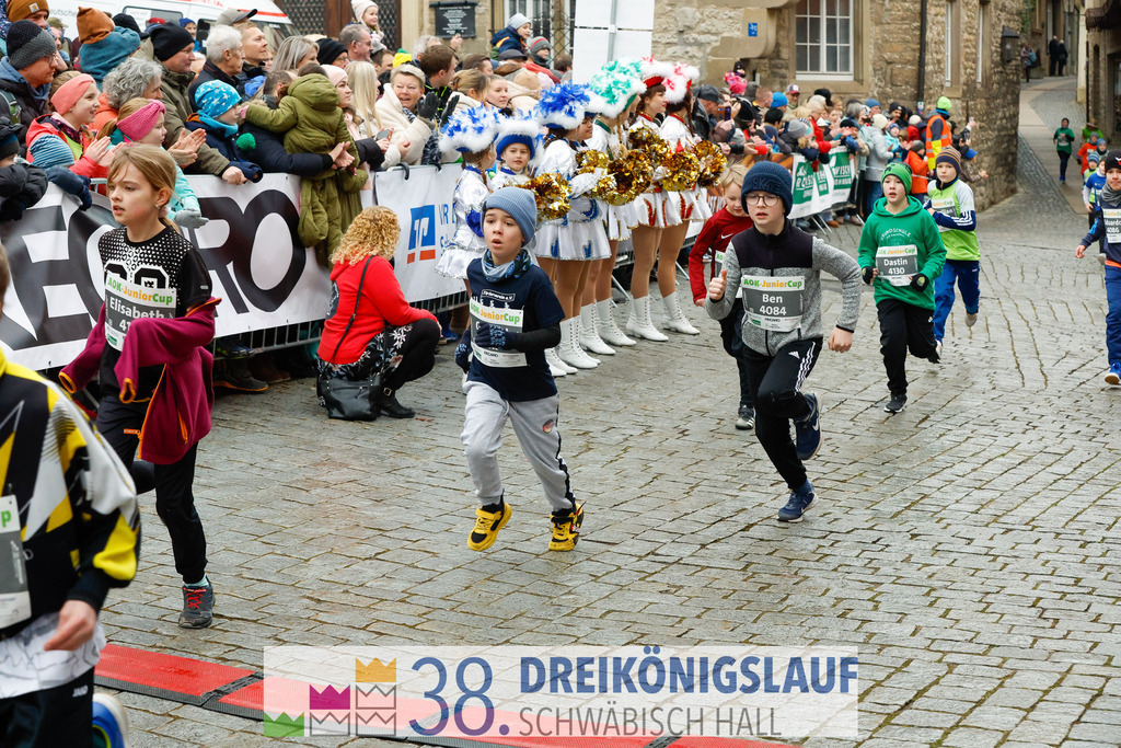 400m AOK Junior Cup | 3 Koenigslauf 2024 400m AOK Junior Cup - Realisiert mit Pictrs.com