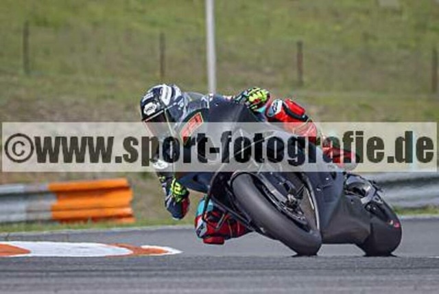 pube1004 | Professionelle Fotos von Sportveranstaltungen, aber auch Hochzeiten und anderen Events. - Realisiert mit Pictrs.com