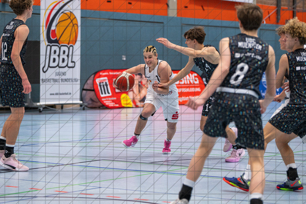 JBBL 24/25 | 23.11.2024 | Charisma Young Bulls vs. UBC Münster  | JBBL 24/25 | 23.11.2024 | Charisma Young Bulls vs. UBC Münster - - - - - CREDIT, www.bullenfotos.de, Martin König, Hörner Weg 40, D-49078 Osnabrück, +4917663732967, Nutzung und Weitergabe nur zu den vereinbarten Zwecken. Presseanfragen an Urheber. Alle Rechte beim Urheber. - - - - - - Realisiert mit Pictrs.com