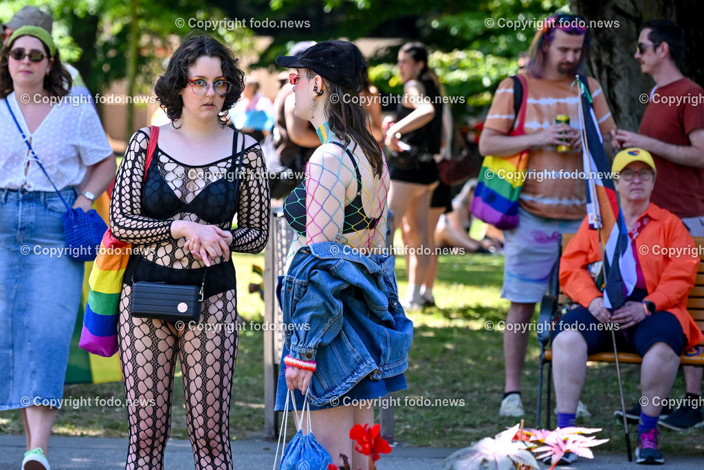 Linzpride 2025_ 21.06.2025-69 | 21.06.2025, Linz, AUT, Linzpride 2025, im Bild Teilnehmer an der Linz Pride 2025