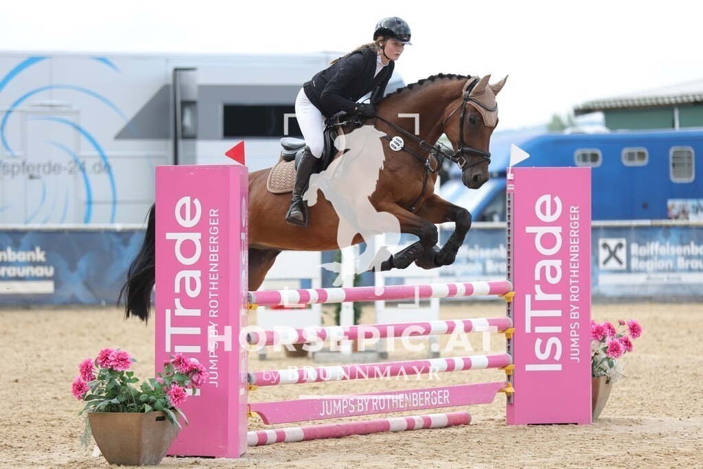 0P6A3366 | Willkommen bei Brunnmayr - Design & Fotografie – Ihrem Spezialisten für Reitturniere und Pferdeveranstaltungen in Oberösterreich, Salzburg und Bayern! Seit über 17 Jahren sind wir leidenschaftlich dabei.