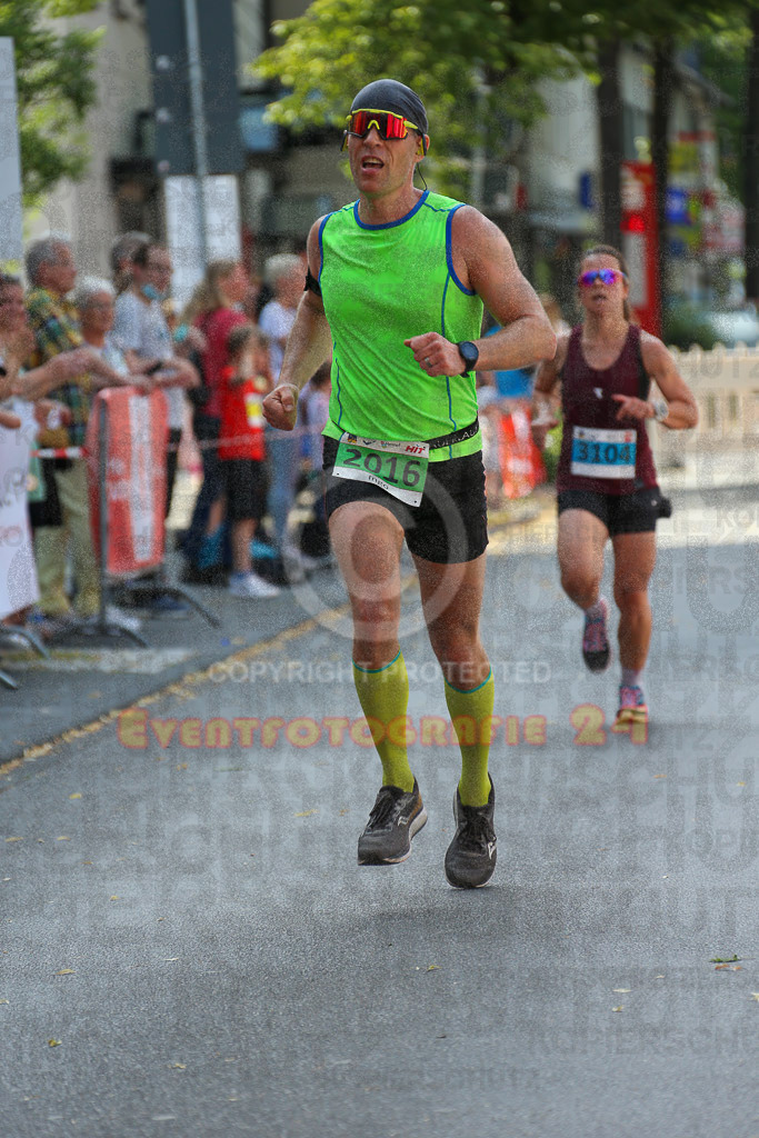 220625_1652_EX1_5250 | Sportfotografie im Rhein-Sieg Kreis, Köln, Bonn, NRW, Rheinland Pfalz, Hessen, etc. Unser Tätigkeitsfeld umfasst den Laufsport vom Volkslauf über den Marathon, Duathlon, Triathon bis zum Ultralauf wie Kölnpfad Ultra oder Schindertrail.