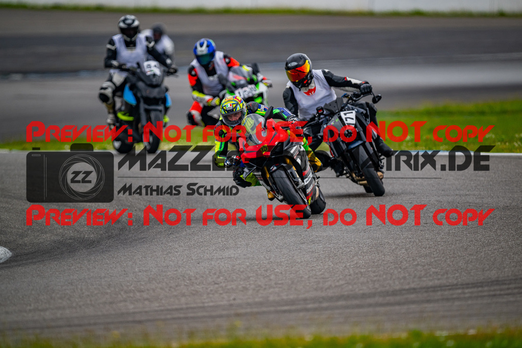 MaZZes_FotoMatrix_240701_6007705_8984 | INST