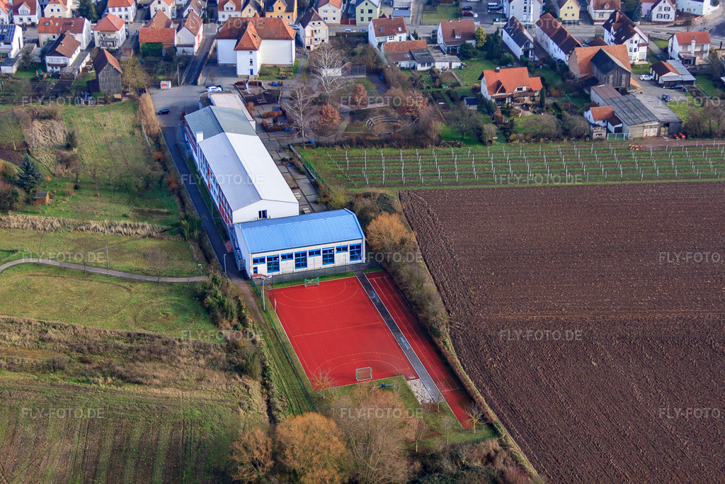 Luftbild: Grundschule in Offenbach an der Queich im Bundesland Rheinland-Pfalz in Deutschland. Foto: IMG_61677.jpg vom 18.01.2014 durch Werner Riehm/FLY-FOTO.de