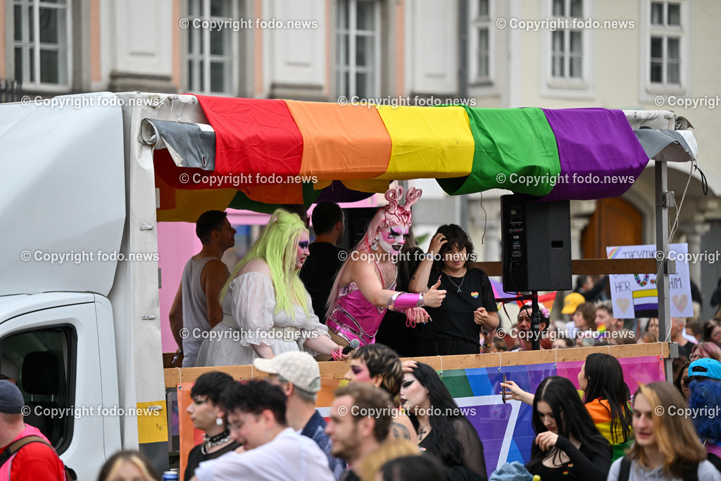 Linzpride 2023_ 24.06.2023-63 | 24.06.2023, Linz, AUT, Linzpride 2023, im Bild Teilnehmer an der Linzpride 2023