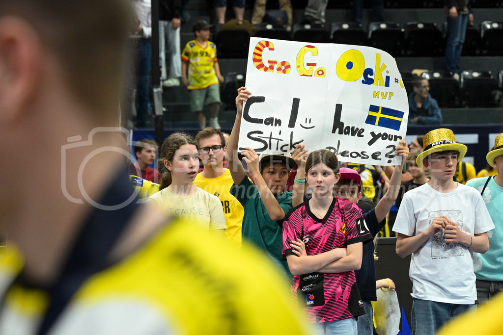 Zug United - HC Rychenberg - 25. April 2026 | HCR-Fans am L-UPL Superfinal-Spiel zwischen Zug United und HC Rychenberg am 25. April 2026 in der BCF Arena, Fribourg, Schweiz.Bild: Sportfotografie Markus Aeschimann | www.markus-aeschimann.ch - Realisiert mit Pictrs.com