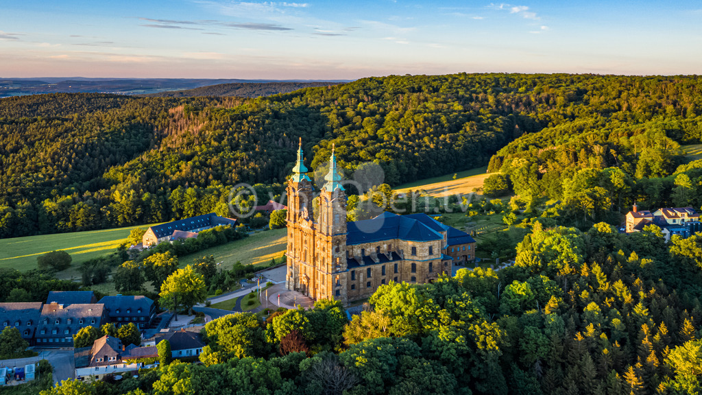 Vierzehnheiligen im Sommer 2 | Luftbilder, Drohnenbilder, Oberfranken, Bayern, Kronach, Lichtenfels, Kulmbach, Thüringen, Frankenwald, Thüringerwald - Realisiert mit Pictrs.com