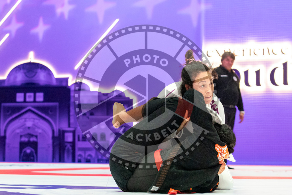 20231109PBB4332 | Fighters compete during the AJP World Professional Championship in the Mubadala Arena in Abu Dhabi, Arab United Emirates, on November 9, 2023.