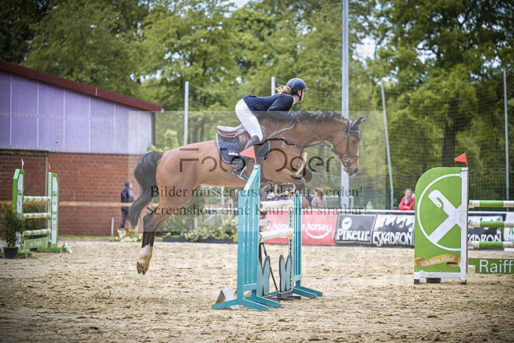 DOS_0465 | Entdecke hochwertige Reitturnierfotos von Foto Oger. Professionell, emotional und authentisch – jetzt Lieblingsmomente im Shop bestellen.Deutschlandweite Turnierfotografie. - Realisiert mit Pictrs.com