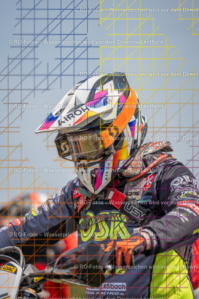 Wolfshausen 5 Lauf -58 | Sportfotografie von RO-Fotos: Motorsport, Motocross, Enduro, Laufveranstaltungen und Triathlon. Professionelle Fotos von Sportlern und Events. - Realisiert mit Pictrs.com
