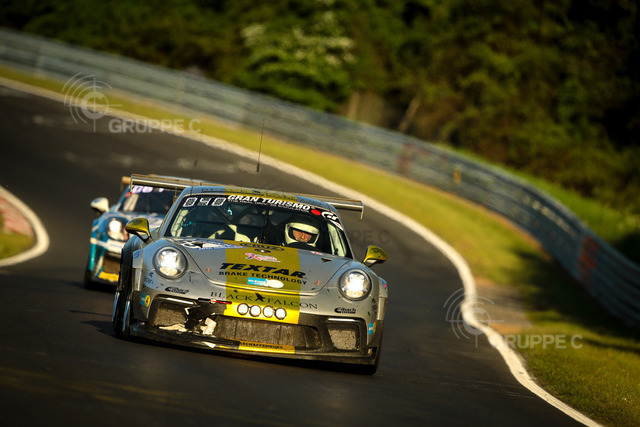 4 24hNbg17_117992JB_TU | Porsche 911 GT3 Cup (65), Black Falcon Team TMD Friction: Jürgen Bleul, Stefan Karg, „Takis“, Alexander Toril - Realisiert mit Pictrs.com