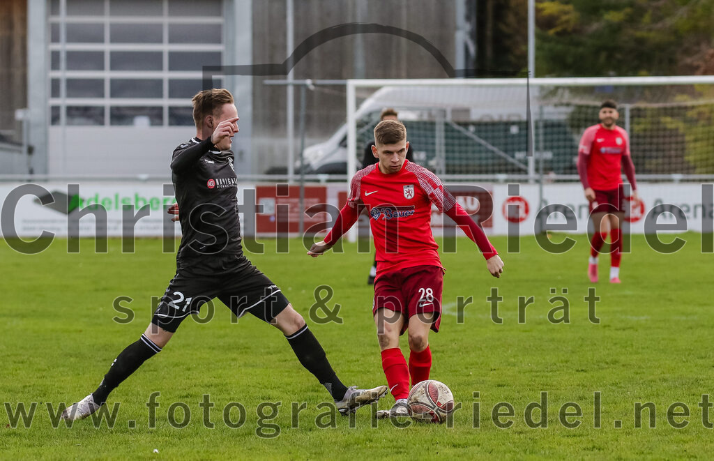 2024-02-24_015_FC_Schwaig_gegen_TSV_1880_Wasserburg | Oberding, Deutschland, 24.02.2024:
Fußball, 2. Runde Qualifikation TOTO-Pokal 2023 / 2024, 1. Spieltag, FC Schwaig gegen TSV 1880 Wasserburg, Endergebnis: 2:3

Leon Roth (FC Schwaig, #21), Manuel Kerschbaum (TSV 1880 Wasserburg, #28)

Foto: Christian Riedel / fotografie-riedel.net