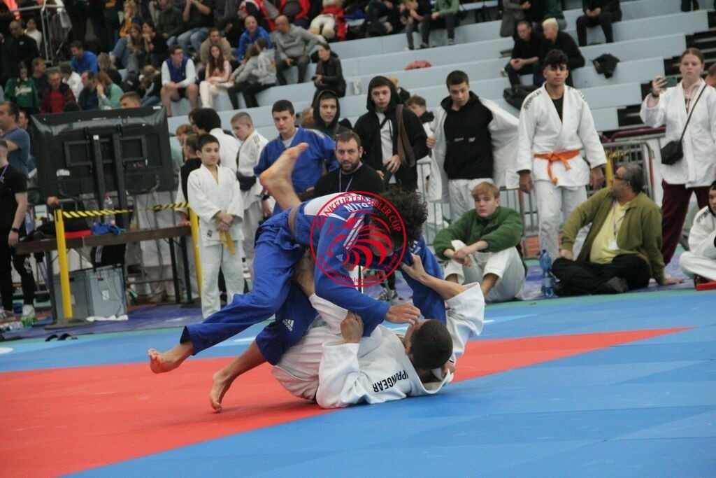 IMG_3477 | Fotos vom Adler Cup - Pictures from Adler Cup

Hier findet Ihr alle Eindrücke und großen Momente der Adler Cup Wochenenden. Here you will find all impressions and great moments of the Adler Cup weekends. - Realisiert mit Pictrs.com