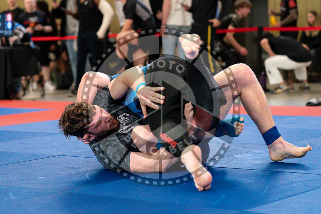 20250510PBB2933 | Athletes compete during the JJLG Berlin Open Jiu-Jitsu Championship on May 10, 2025 in Berlin, Germany. © Chiara Dazi / photoblackbelt