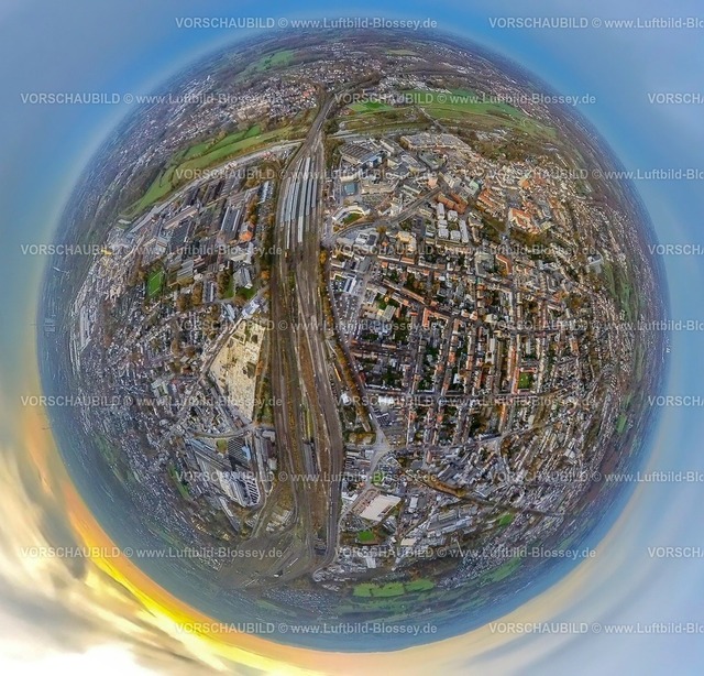 Hamm231190328Bahnhofsviertel | Luftbild, Innenstadt City-Ansicht mit dem Hauptbahnhof Hbf und Allee-Center am Fluss Lippe und Datteln-Hamm-Kanal, Hafengebiet an der Hafenstraße, umgeben von herbstlichen Laubbäumen, Erdkugel, Fisheye Aufnahme, Fischaugen Aufnahme, 360 Grad Aufnahme, tiny world, little planet, fisheye Bild, Mitte, Hamm, Ruhrgebiet, Nordrhein-Westfalen, Deutschland