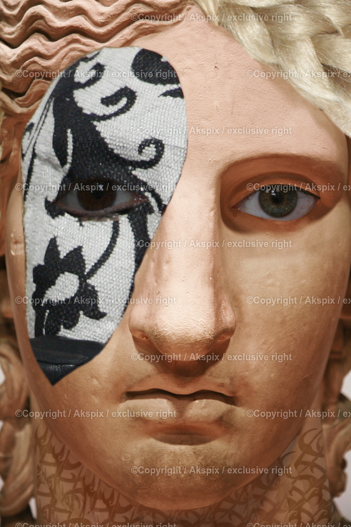 Bildmontage | Die Bildagentur Akspix ist eine Online-Bildagentur und bietet professionelles und kreatives Bildmaterial Royalty free und Rights Managed. Bildarchiv Akspix bietet eine große Auswahl an kreativen und klassischen Motiven.Frankfurt Fotograf, Fotoshooting