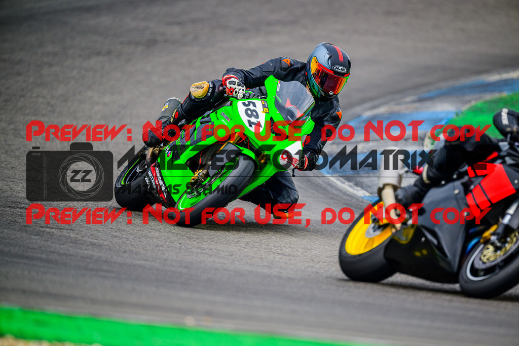 MaZZes_FotoMatrix_240614_6007705_3619 | GELB