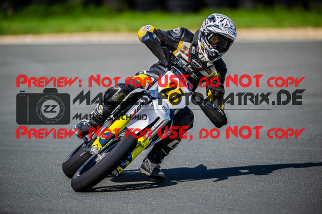 MaZZes_FotoMatrix_220903_3978 | S2