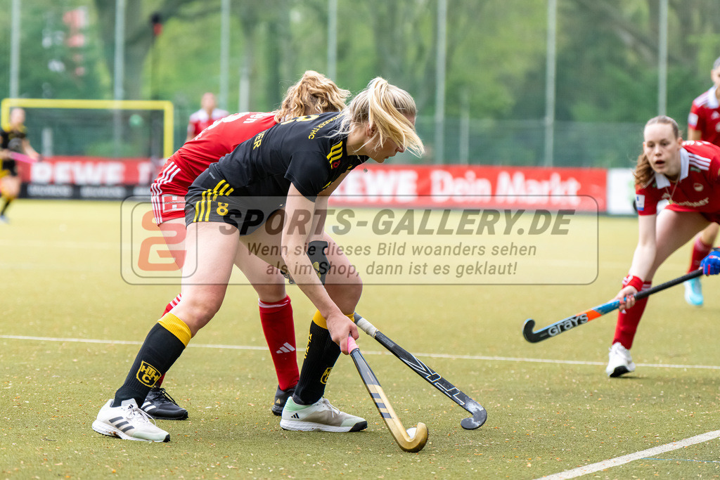HK_20240407_100127 | 1. Bundesliga Hockey Damen Rot-Weiss Köln - Harvestehuder THC am 7.4.2024 Rot-Weiss Köln, Köln , Saenger Laura ( Harvestehuder THC #8 )