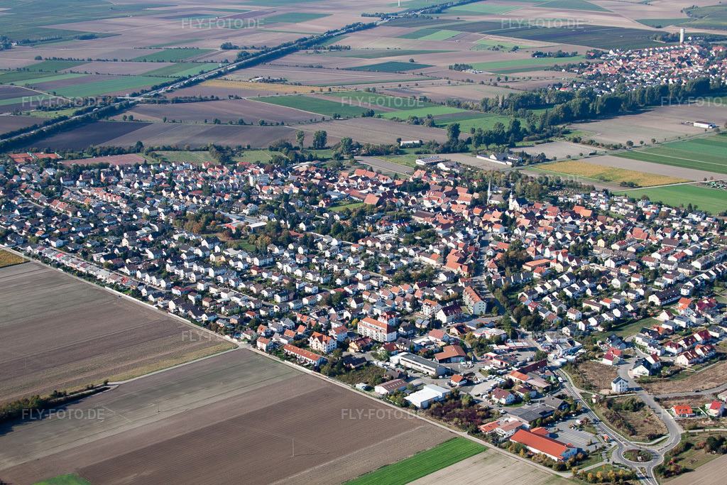 Luftbild: Dorfansicht in Beindersheim im Bundesland Rheinland-Pfalz in Deutschland. Foto: IMG_21909.jpg vom 09.10.2009 durch Werner Riehm/FLY-FOTO.de