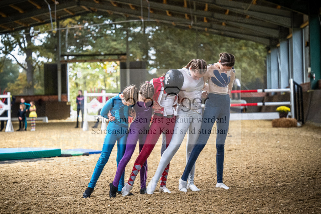 DOS_0364 | Entdecke hochwertige Reitturnierfotos von Foto Oger. Professionell, emotional und authentisch – jetzt Lieblingsmomente im Shop bestellen.Deutschlandweite Turnierfotografie. - Realisiert mit Pictrs.com