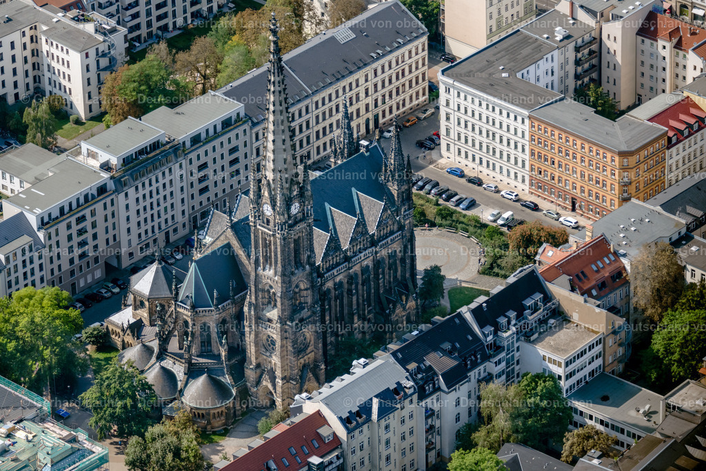 4039413 | LEIPZIG 14.09.2020 Kirchengebäude der " Peterskirche " an der Schletterstraße im Ortsteil Zentrum-Süd in Leipzig im Bundesland Sachsen. // Church building " Peterskirche " on Schletterstrasse in the district Zentrum-Sued in Leipzig in the state Saxony. Foto: Gerhard Launer