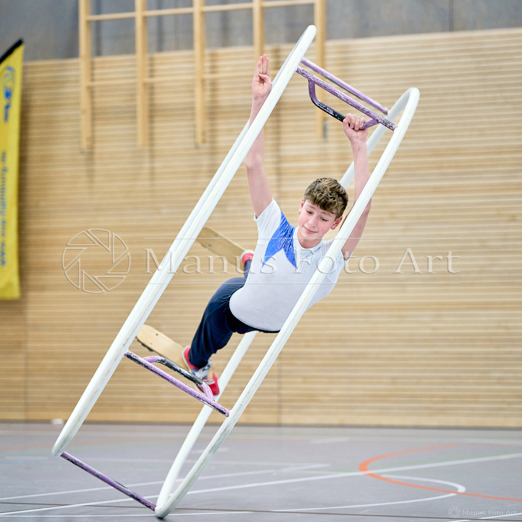 B-DSC05081 | Professionelle Sportfotografie in Hamburg, Schleswig-Holstein und Niedersachsen – spezialisiert auf Rhönrad, Geräteturnen, Leistungsturnen und rhythmische Sportgymnastik. Bundesweite Begleitung von Rhönrad-Events. Jetzt Sport-Fotos - Realisiert mit Pictrs.com