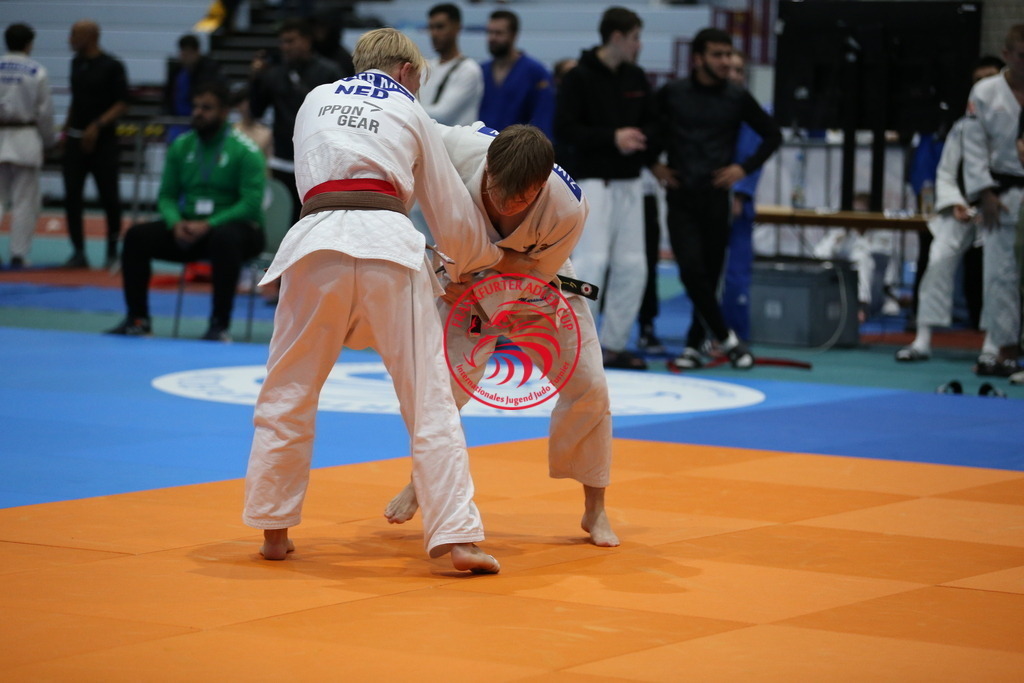 AT3Y2452 | Fotos vom Adler Cup - Pictures from Adler Cup

Hier findet Ihr alle Eindrücke und großen Momente der Adler Cup Wochenenden. Here you will find all impressions and great moments of the Adler Cup weekends. - Realisiert mit Pictrs.com