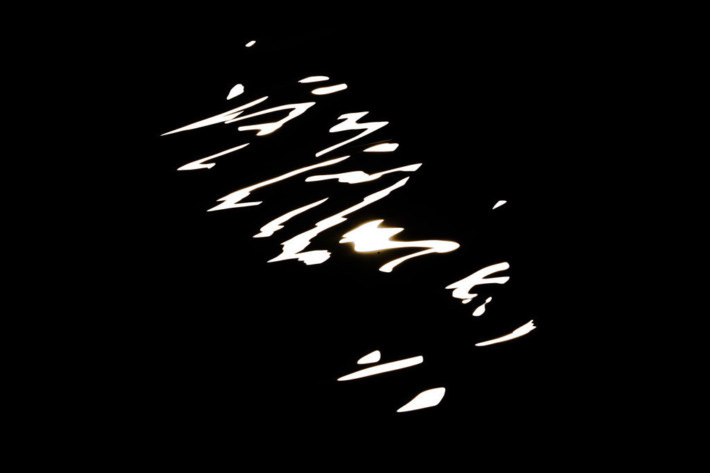 Callirapy_b_w | Sonnenreflex in der Mosel, übersteigert kontrastiert und gewandelt in scharz/weiss. Grafische Dekoration in jeder Grösse.