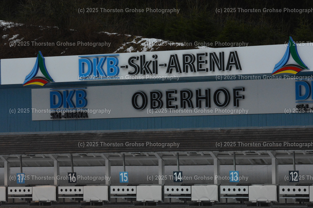 IBU WC Biathlon Oberhof 2018 | Der Schiessstand; IBU WC Biathlon Oberhof 2018, 10 km Verfolgung der Frauen am 06.01.2018 in der DKB Ski Arena in Oberhof, (Deutschland) - Realisiert mit Pictrs.com