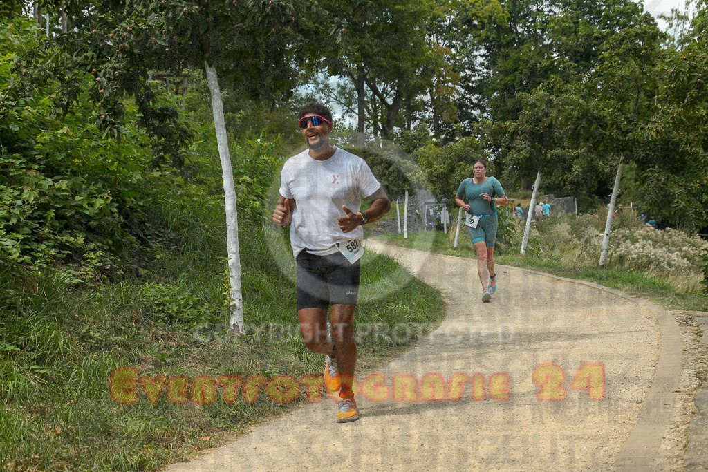 250824_1414_EX1_5510 | Sportfotografie im Rhein-Sieg Kreis, Köln, Bonn, NRW, Rheinland Pfalz, Hessen, etc. Unser Tätigkeitsfeld umfasst den Laufsport vom Volkslauf über den Marathon, Duathlon, Triathon bis zum Ultralauf wie Kölnpfad Ultra oder Schindertrail.