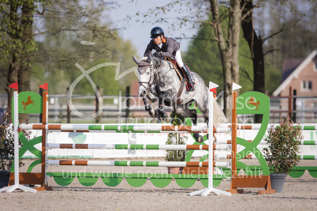 220426_Mühlen_05SprgPf-M-572 | Mühlen Late Entry
26.04.2022
05 Springpferdeprüfung Kl.M* 5-7j.