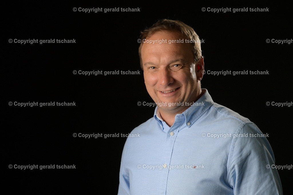 DSC_2350 | Wählen Sie hier bitte Ihr bestes Foto aus, mit diesem Bild wird Ihr Set produziert. Sollten Sie kein Bild wählen oder mehrere suchen wir das Beste aus!