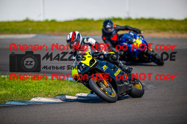 MaZZes_FotoMatrix_240520_6021986_6149 | Fotograf Mathias Schmid
Sportfotograf,
Eventfotograf,
Hochzeitsfotograf,
Portraitfotograf